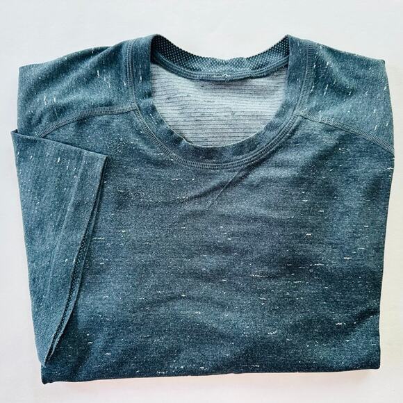 Lululemon Metal Vent Tech Short Sleeve 2.0 Size XL Cosmic Shift True Navy White - Picture 2 of 5